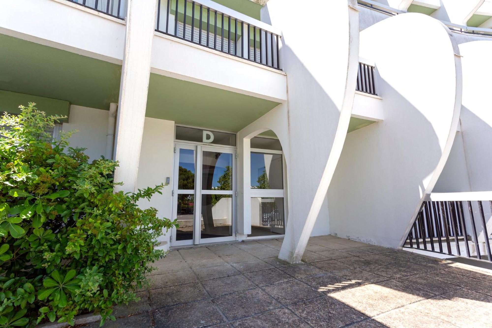 Chez Fabienne - Superbe Appartement Avec Vue Sur La Mer Et Parking La Grande-Motte Exterior photo